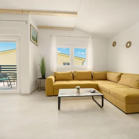 Apartment Fortis Drage